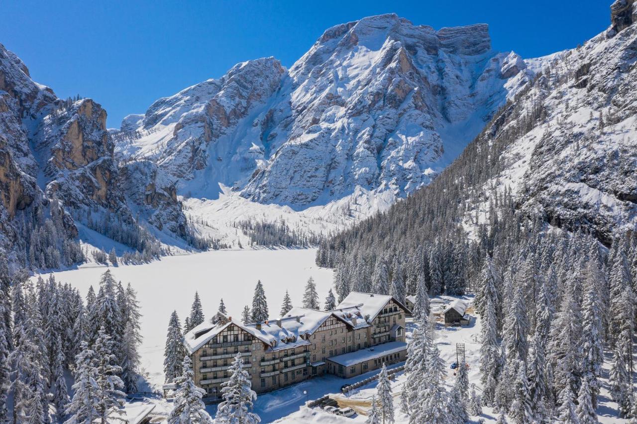 Hotel Lago Di Braies Braies  Exterior photo