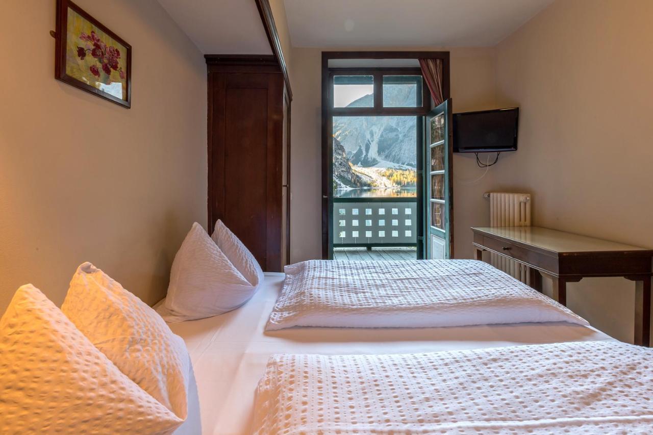 Hotel Lago Di Braies Braies  Exterior photo